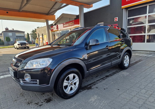 Chevrolet Captiva cena 28200 przebieg: 207000, rok produkcji 2009 z Trzemeszno małe 667